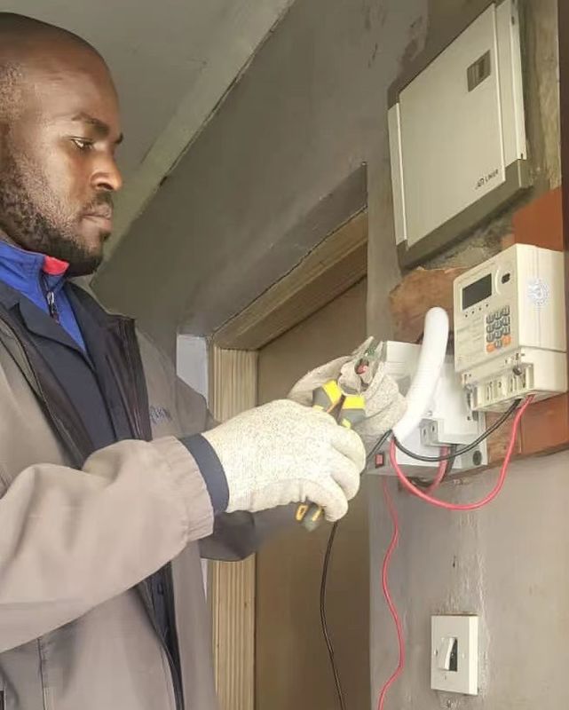 দীর্ঘস্থায়ী এবং দীর্ঘস্থায়ী পরীক্ষার জন্য এসটিএস স্ট্যান্ডার্ড প্রোটোকল সহ 50Hz ফ্রিকোয়েন্সি বৈদ্যুতিক মিটার পরীক্ষার সরঞ্জাম